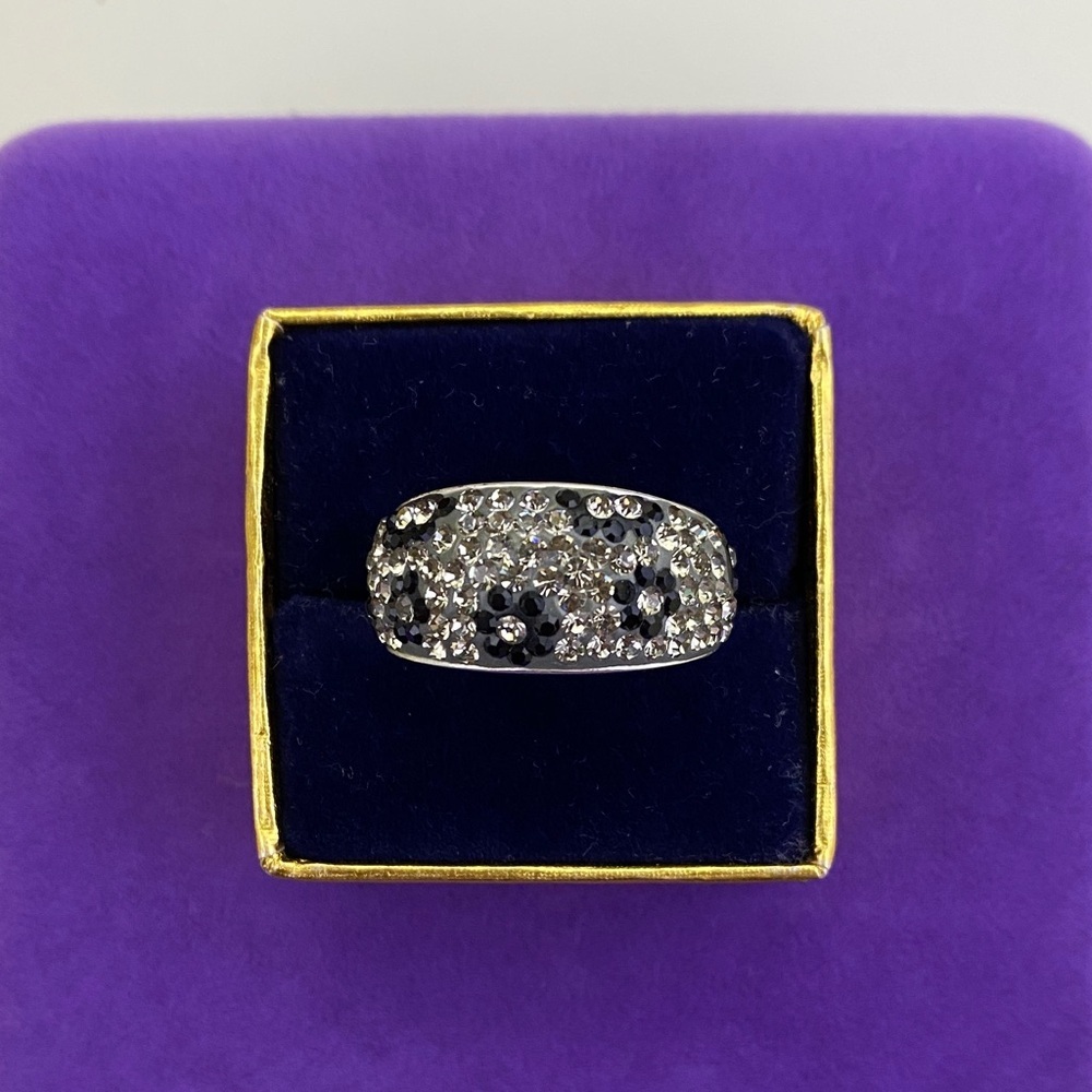 💛 Silver Brass Crystal Pavé Dome Ring | Black Floral Accent Statement Ring